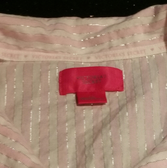 Victoria Secret Robe. - Picture 3 of 3